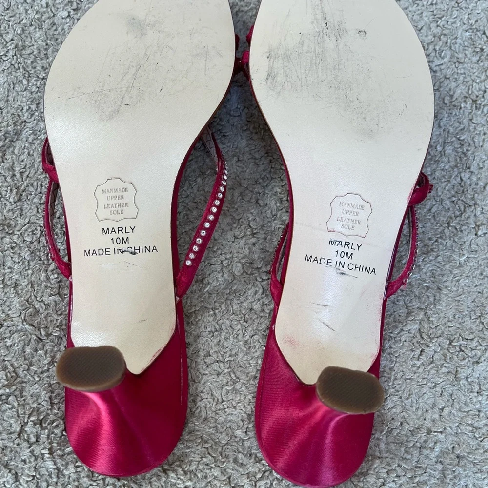 Michaelangelo David's Bridal Apple Red Satin Rhinestone Sandal Size 10